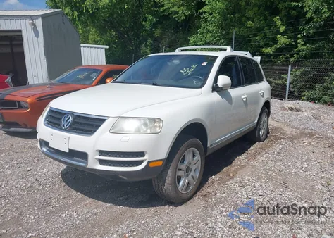 2005 Volkswagen Touareg V8 из США, поврежденный, VIN WVGCM77L45D005529